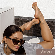 Allyoucanfeet model Zuzu profile picture