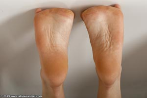 small preview pic number 46 from set 2605 showing Allyoucanfeet model MariaB