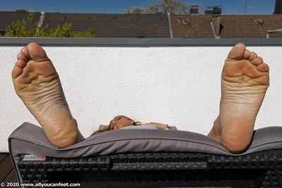 small preview pic number 139 from set 2819 showing Allyoucanfeet model Katy