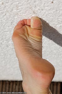 small preview pic number 99 from set 2860 showing Allyoucanfeet model Grace