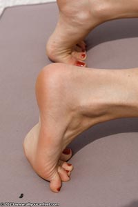small preview pic number 25 from set 3167 showing Allyoucanfeet model MariaB