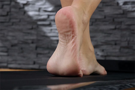 small preview pic number 4 from set 3324 showing Allyoucanfeet model Darina